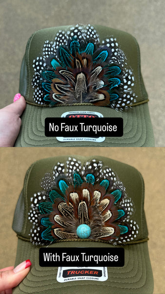 GREEN FEATHER TRUCKER HAT