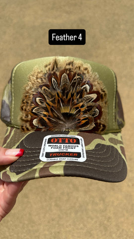 GREEN CAMO CAMOUFLAGE FEATHER TRUCKER HAT