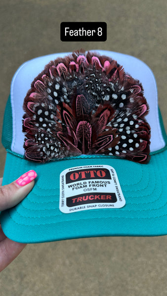 BLUE AND WHITE FEATHER TRUCK HAT