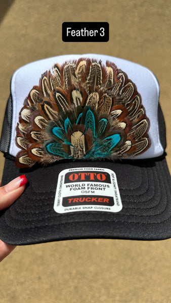 BLACK AND WHITE FEATHER TRUCKER HAT