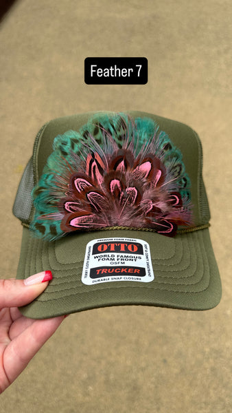 GREEN FEATHER TRUCKER HAT