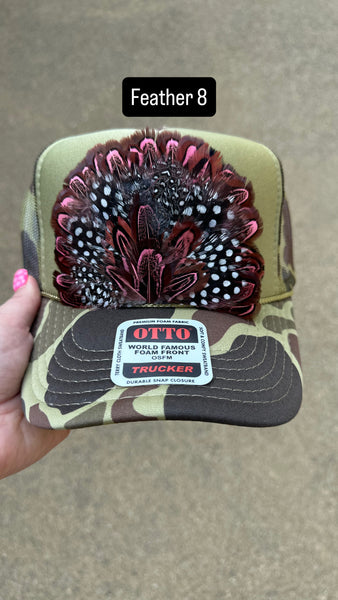 GREEN CAMO CAMOUFLAGE FEATHER TRUCKER HAT